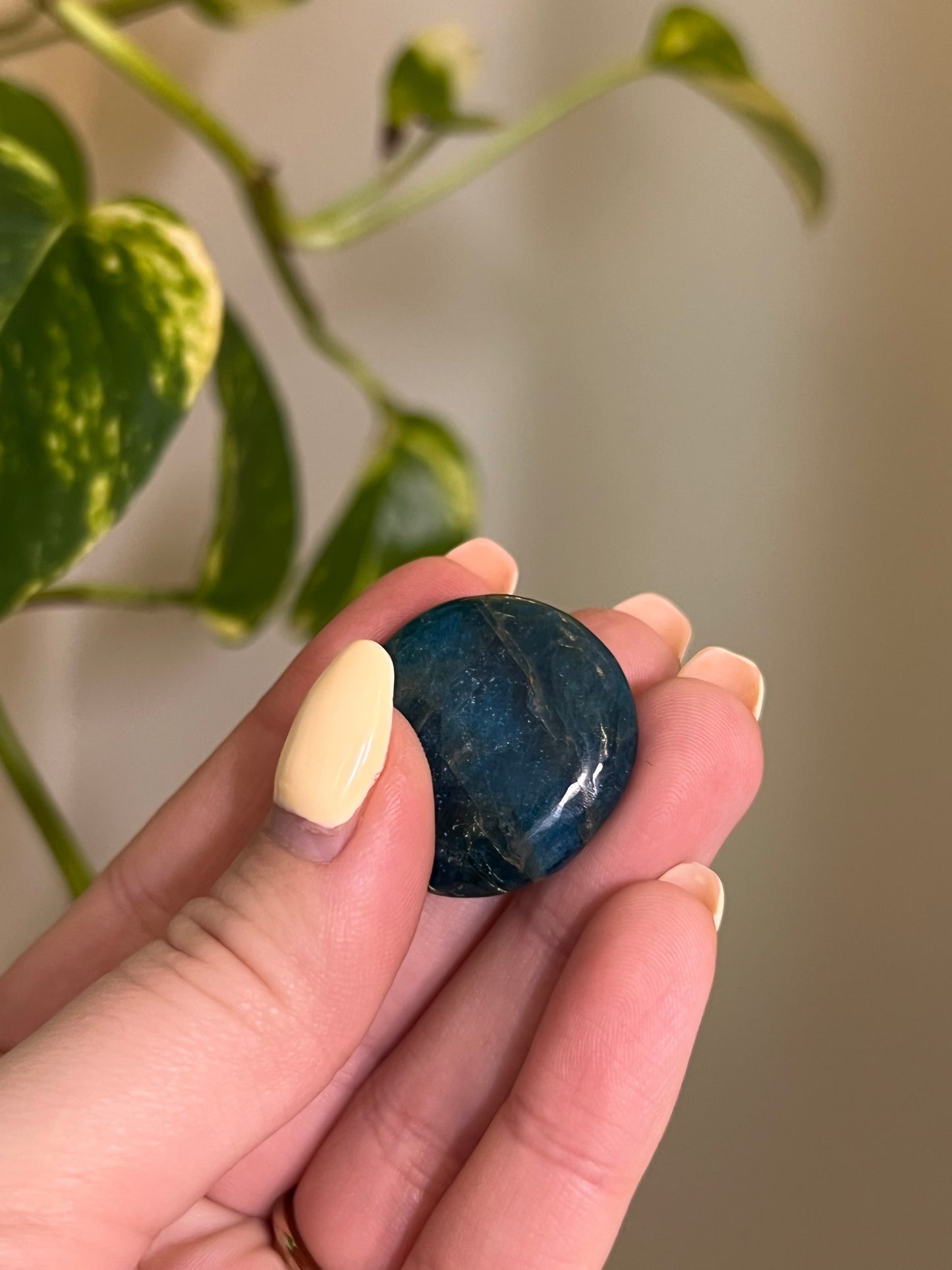 Flashy Blue Apatite Button