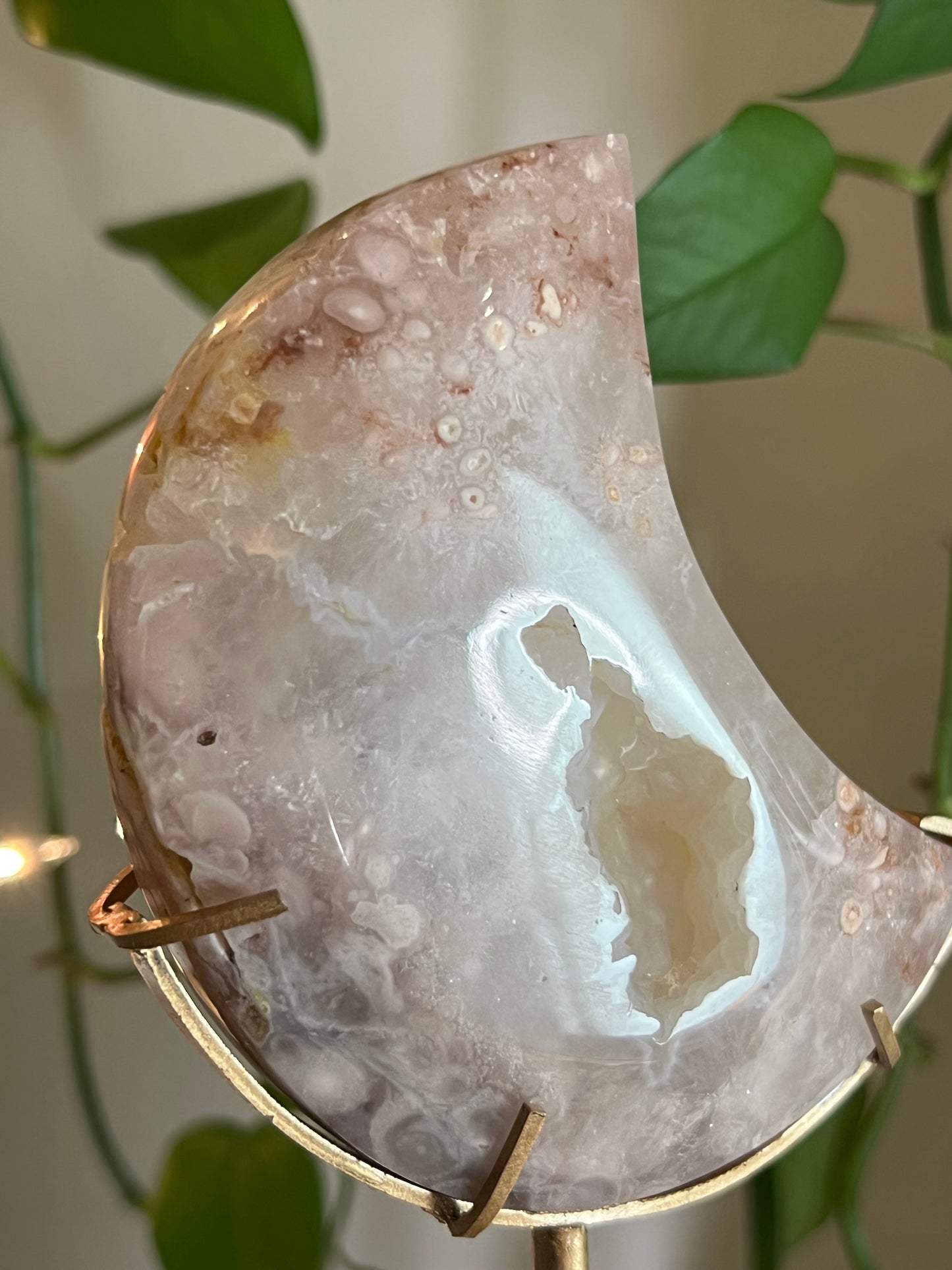 Flower Agate Moon Stand - Y
