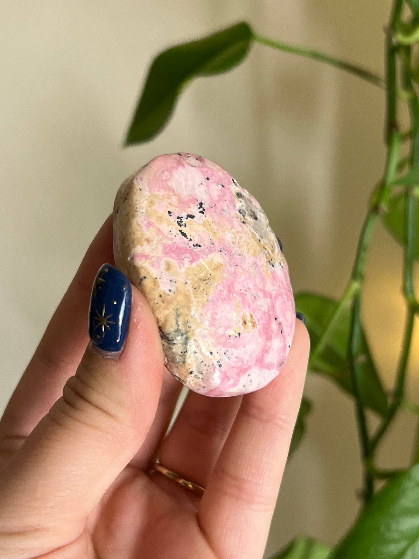 Bubblegum Peruvian Rhodonite Small Palm
