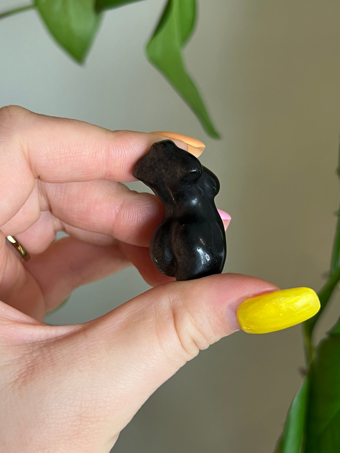 Silver Sheen Obsidian Curvy Body