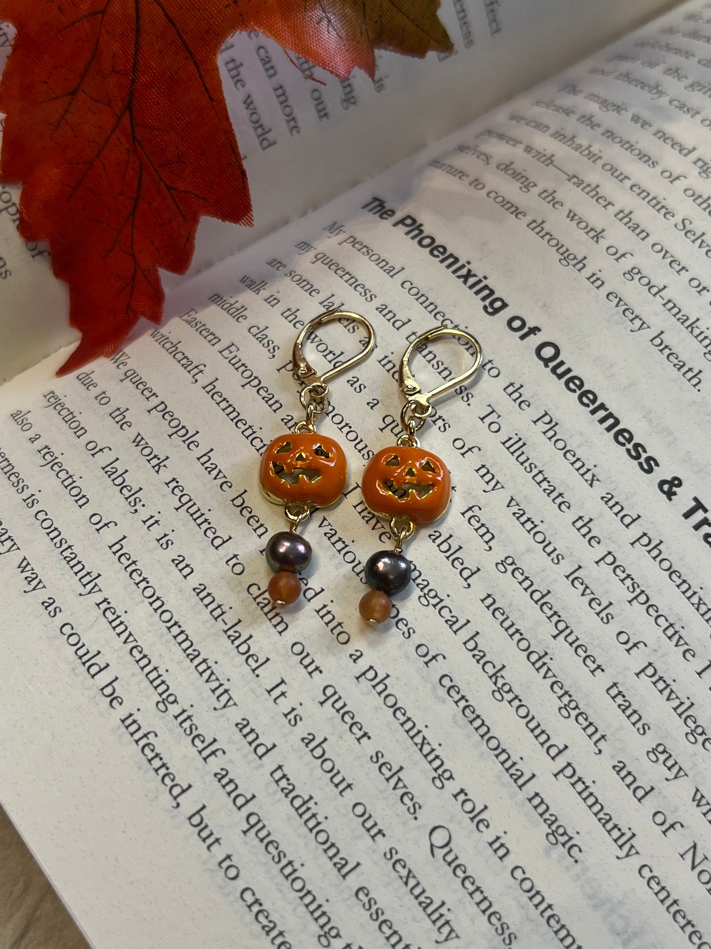 Black Pearl Pumpkin Earrings