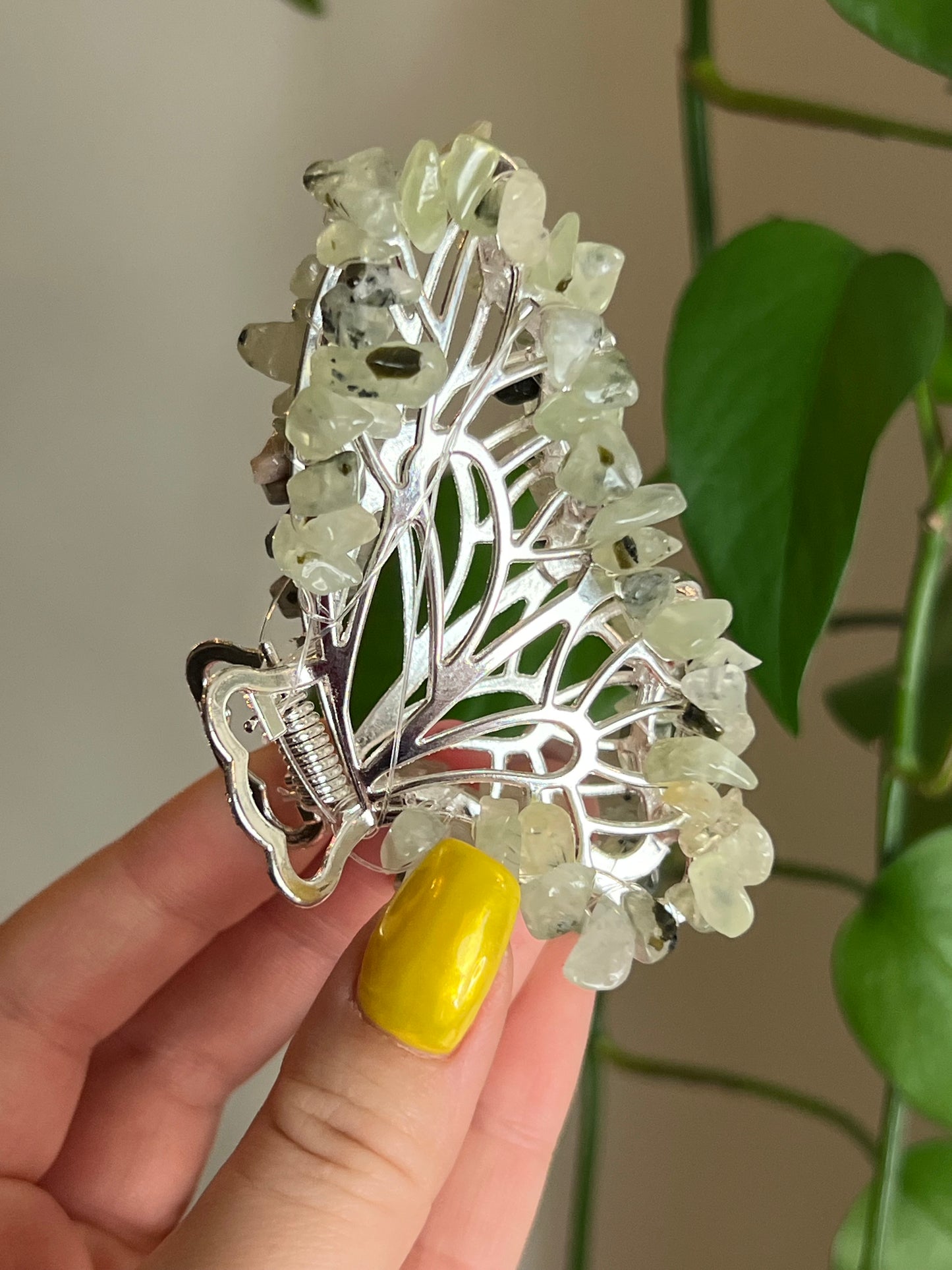 Prehnite With Epidote Fairy Claw Clip - Silver