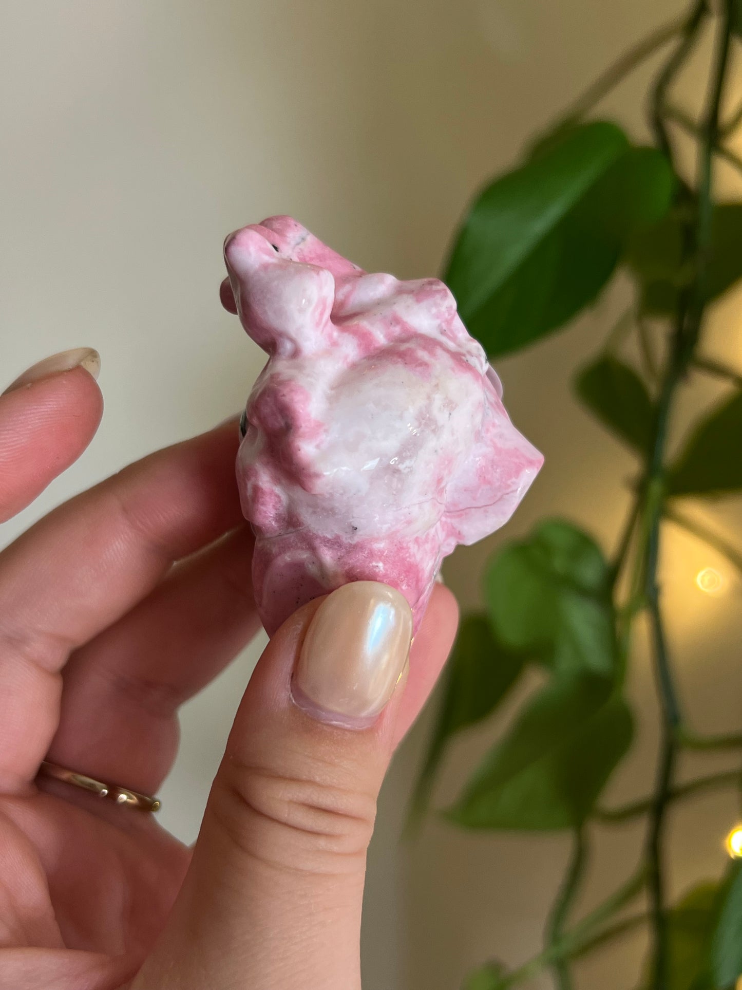 Peruvian Bubblegum Rhodonite Anatomical Heart - M
