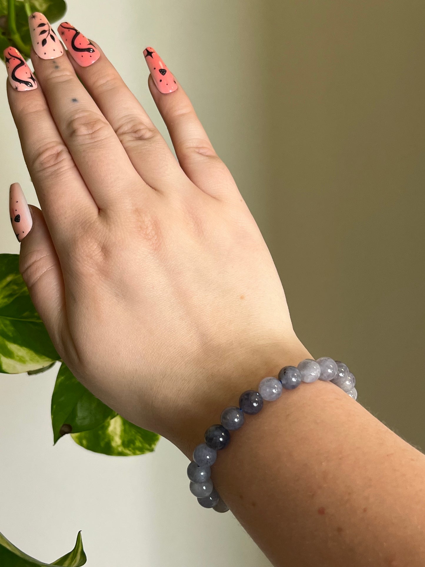 8mm Iolite Bracelet