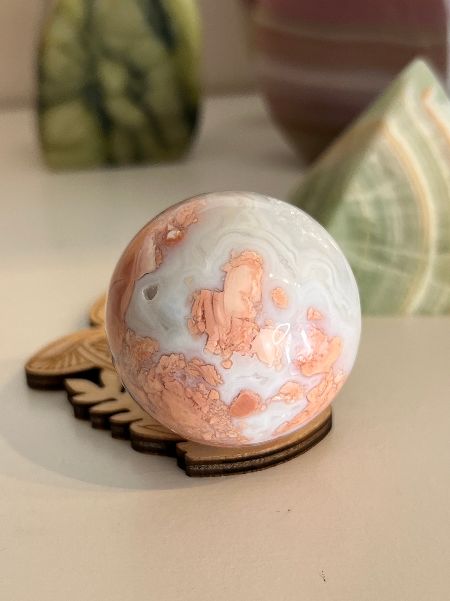 Mushroom Greenery Wooden Sphere Stand