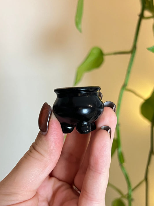 Black Obsidian Cauldron
