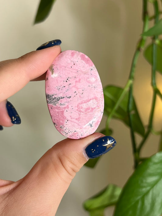 Bubblegum Peruvian Rhodonite Mini Palm