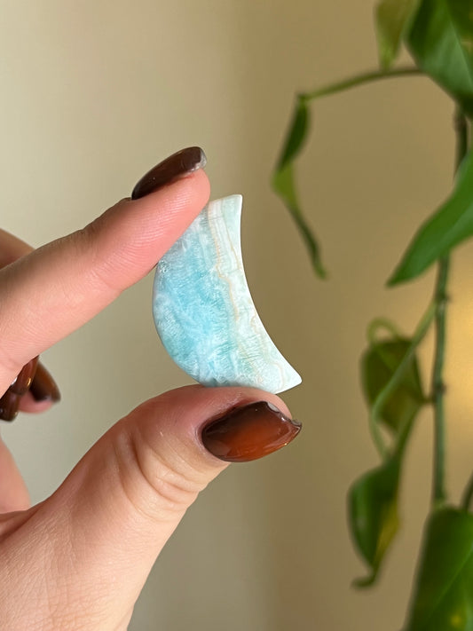 Caribbean Calcite Small Moon