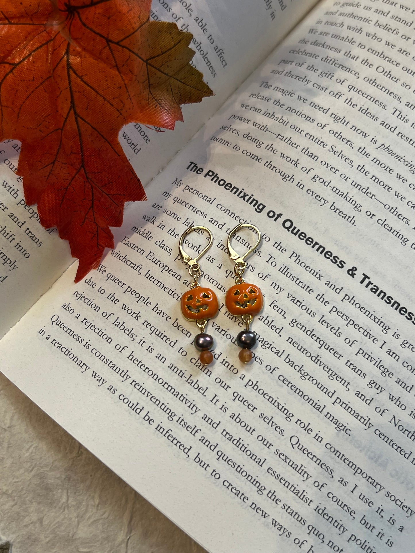Black Pearl Pumpkin Earrings