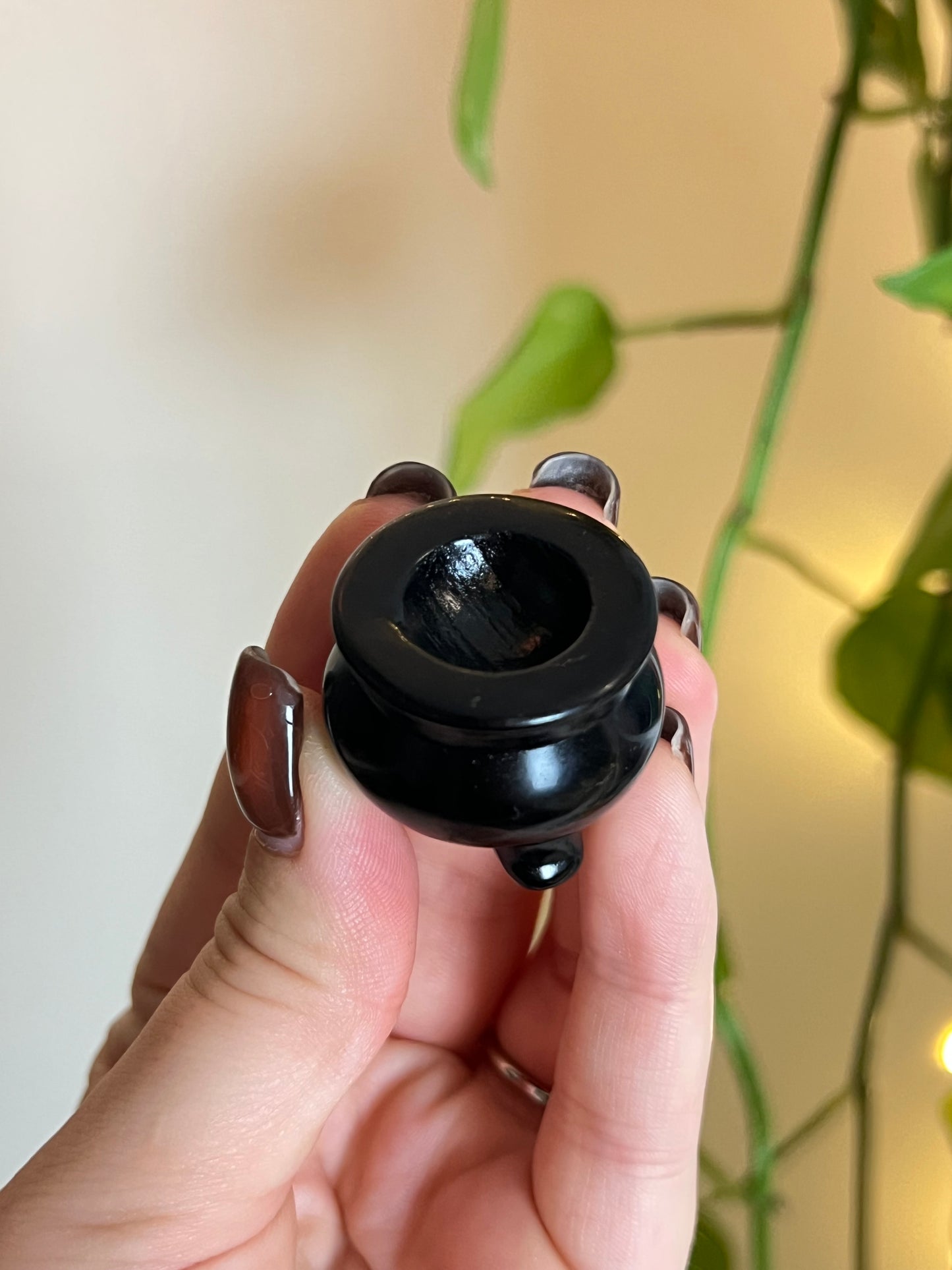 Black Obsidian Cauldron