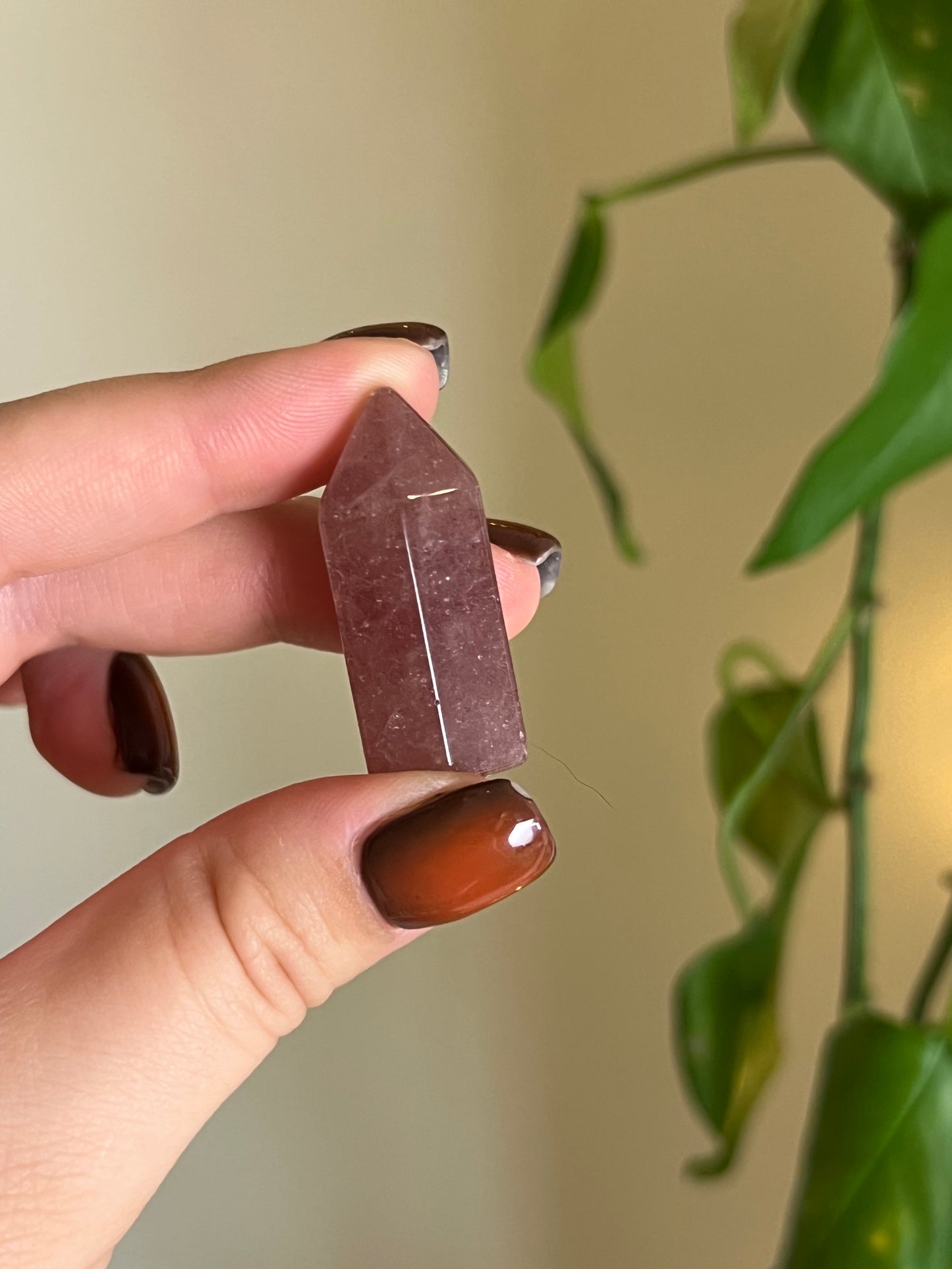 Mini Strawberry Quartz Tower