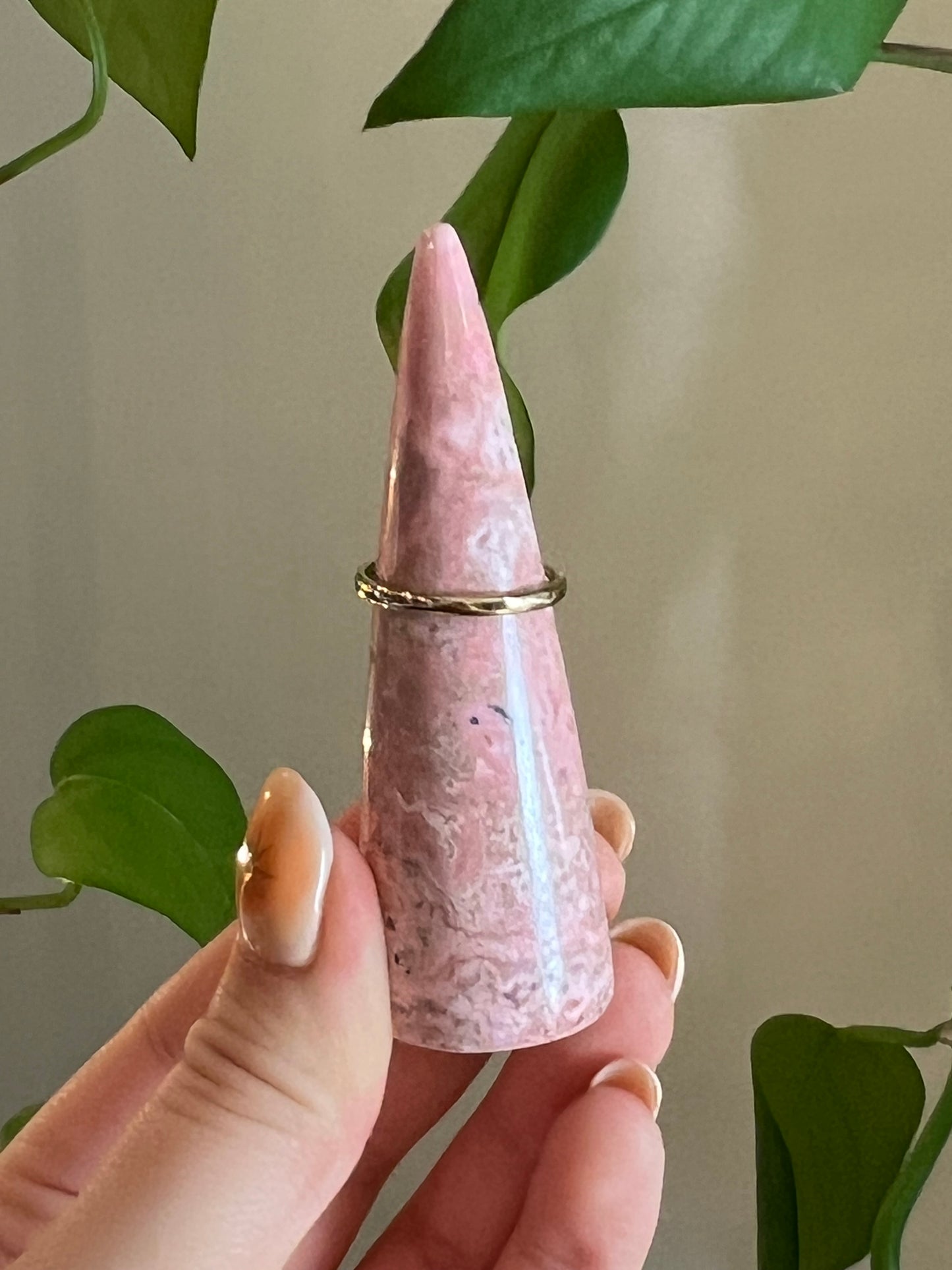 Peruvian Rhodonite Ring Holder