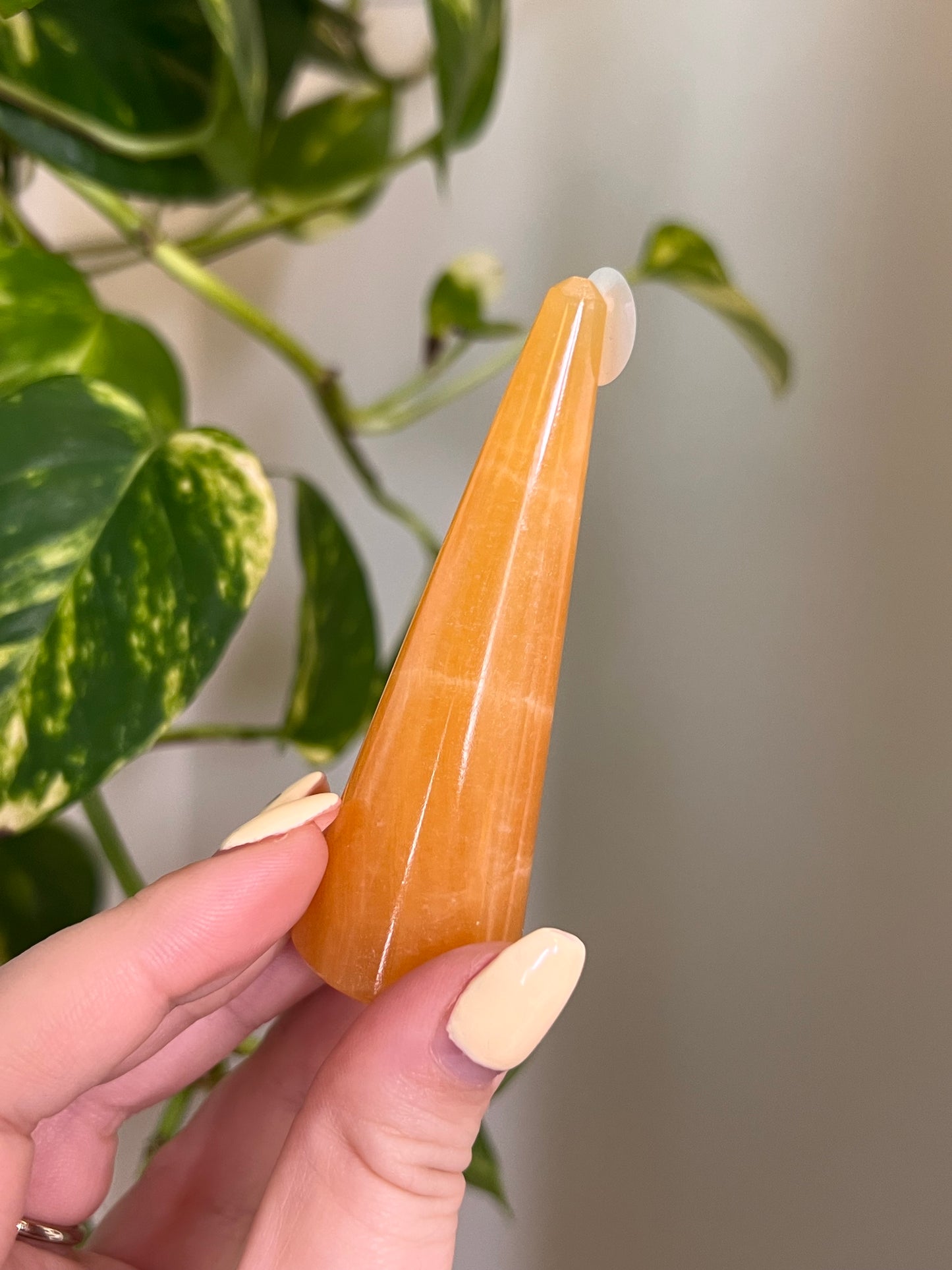 Orange Calcite Ring Holder - 1