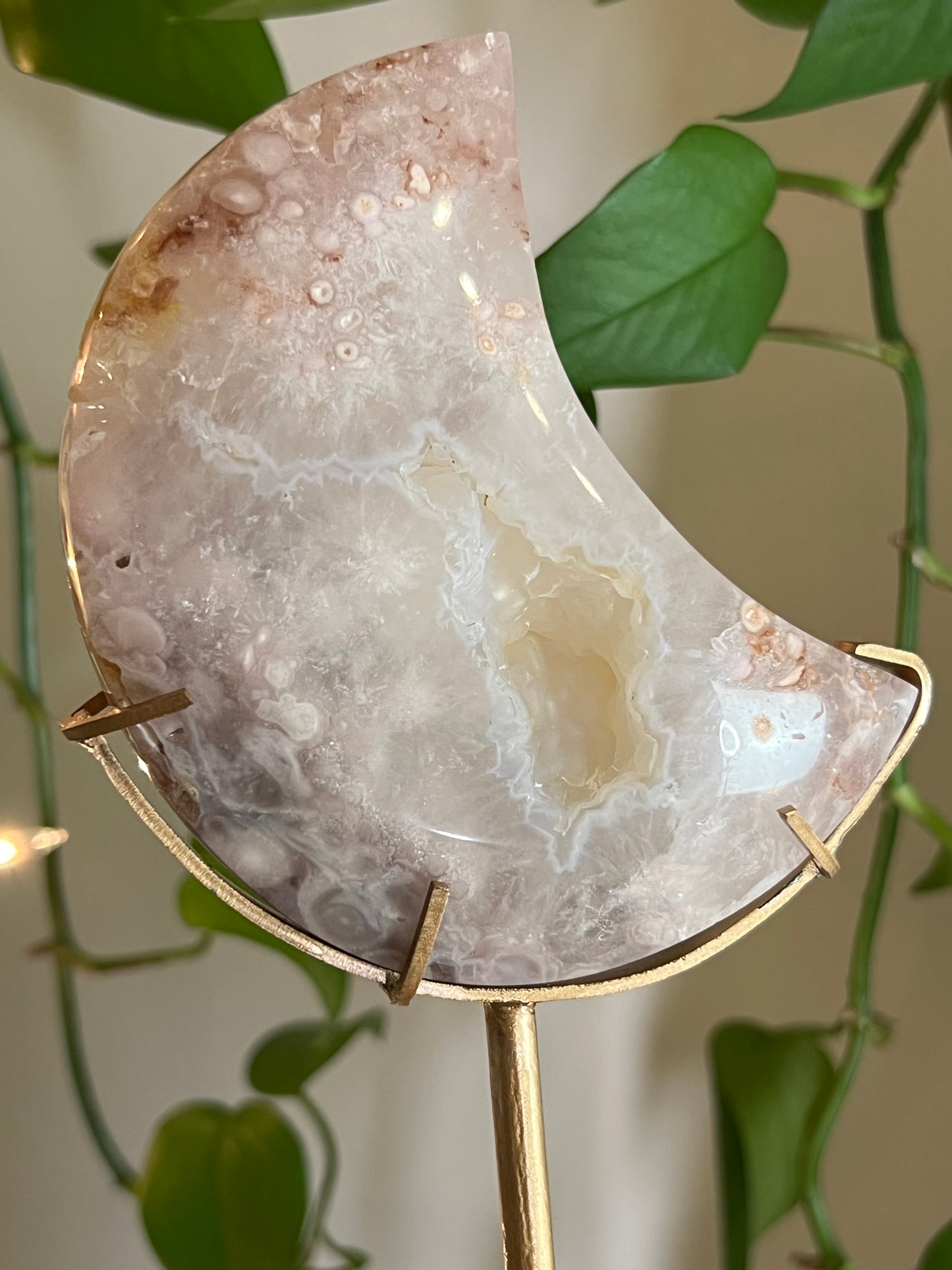 Flower Agate Moon Stand - Y