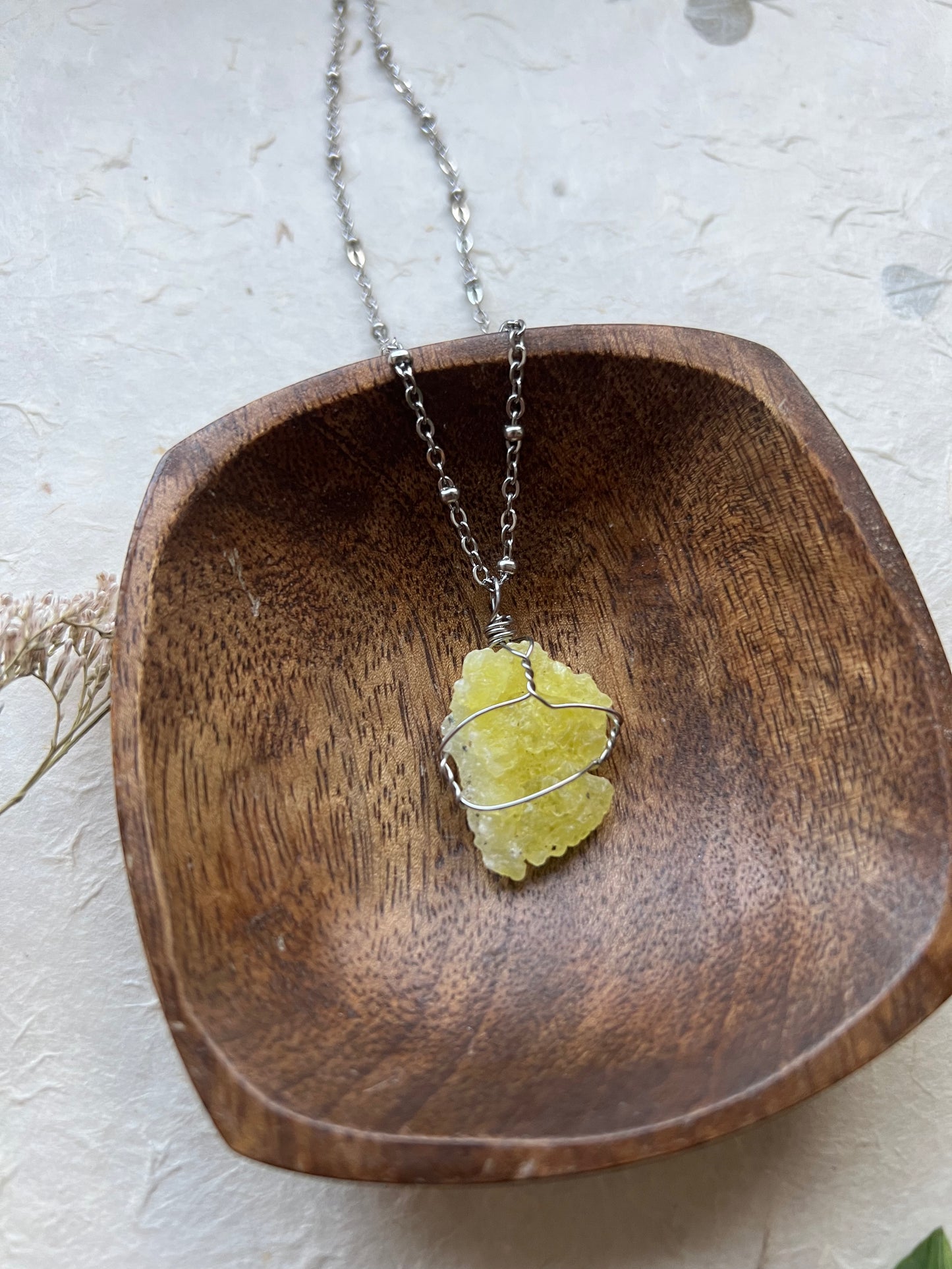 Brucite Necklace