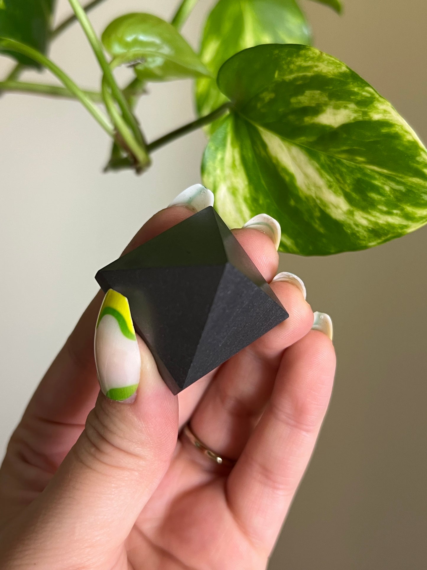 Terahertz Small Pyramid