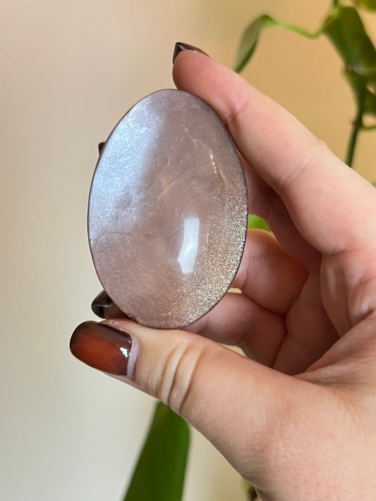 Peach Moonstone x Sunstone Palm Stone