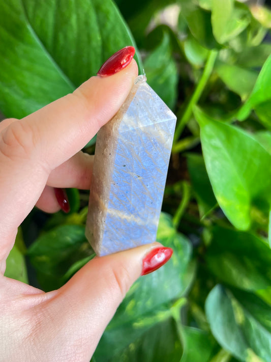 Flashy Moonstone Tower - Medium