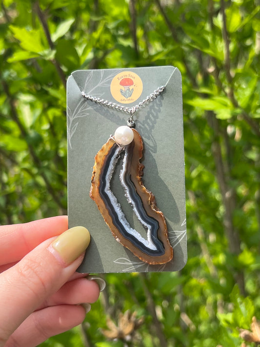 Druzy Agate Freshwater Pearl Necklace