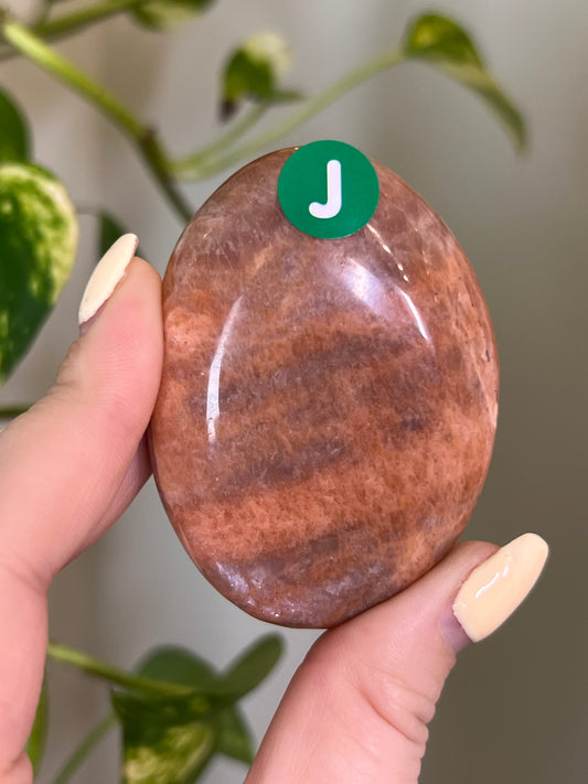 Flashy Apricot-Peach Moonstone Palm - J