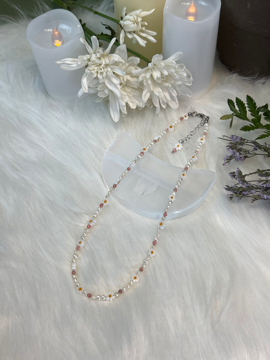 Daisy Dreaming Necklace