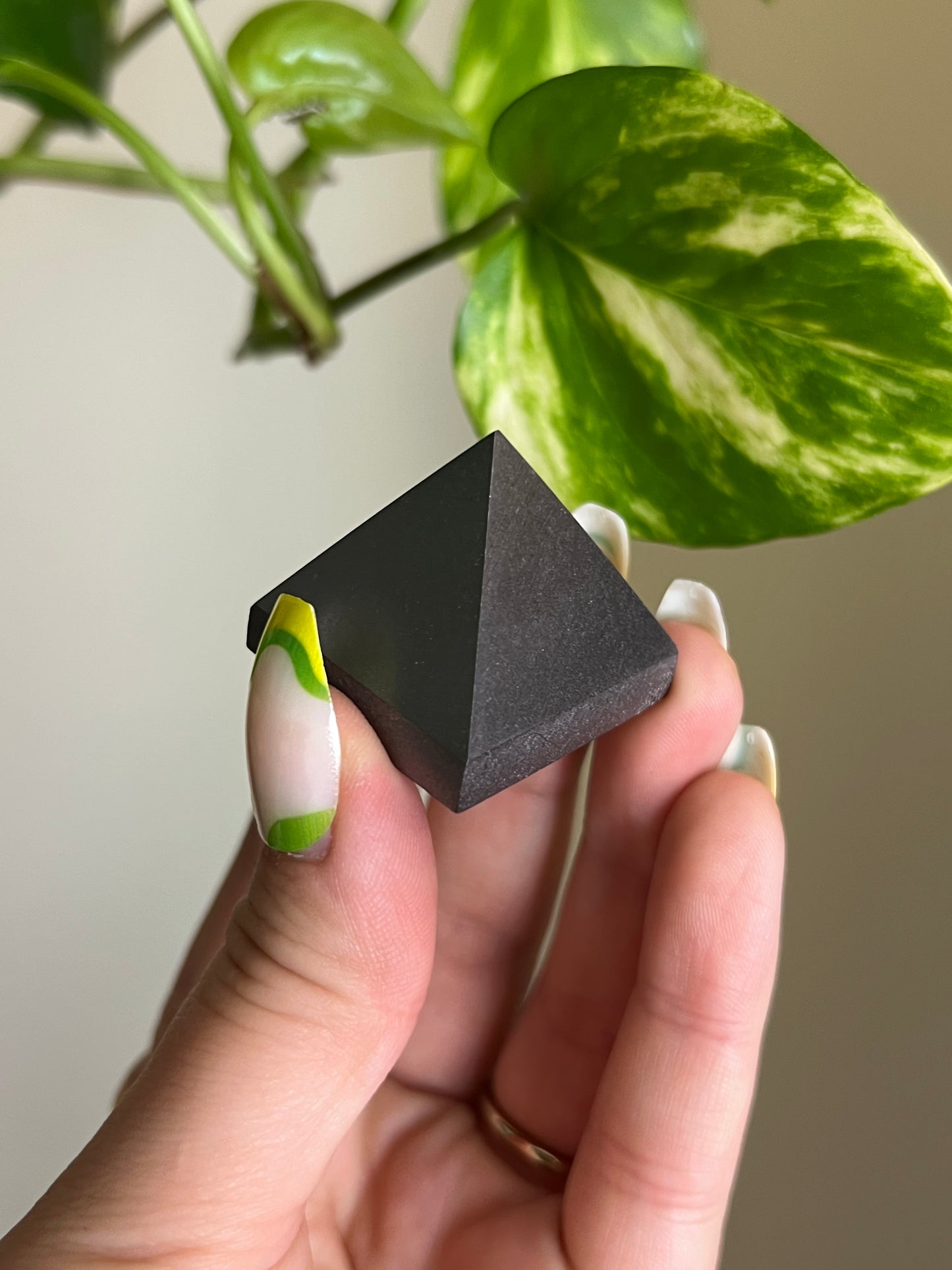 Terahertz Small Pyramid