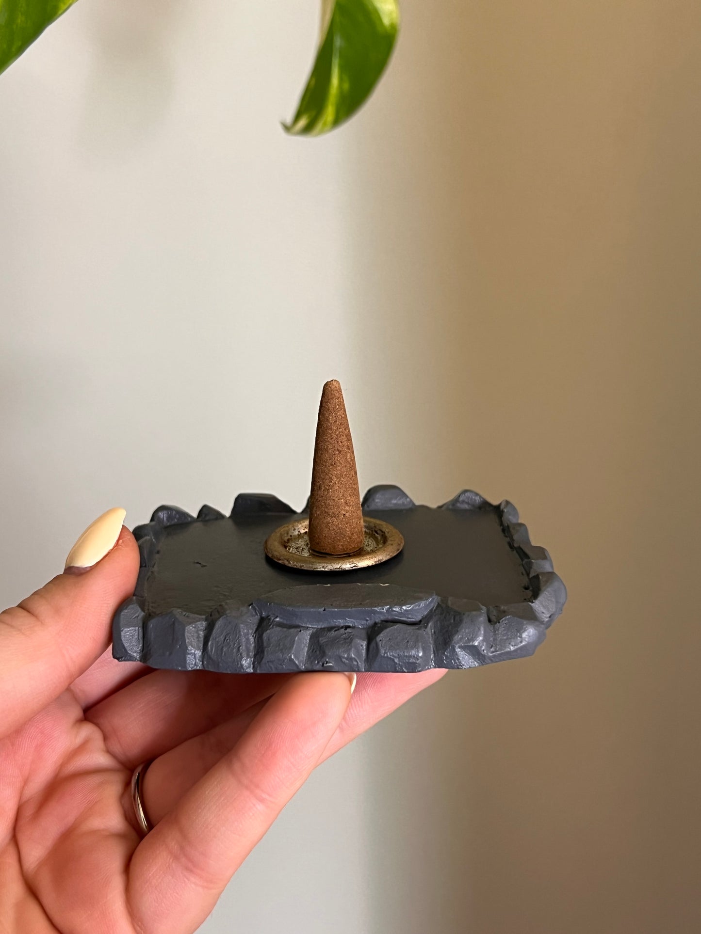 Buttercup Cozy Cottage Incense Burner