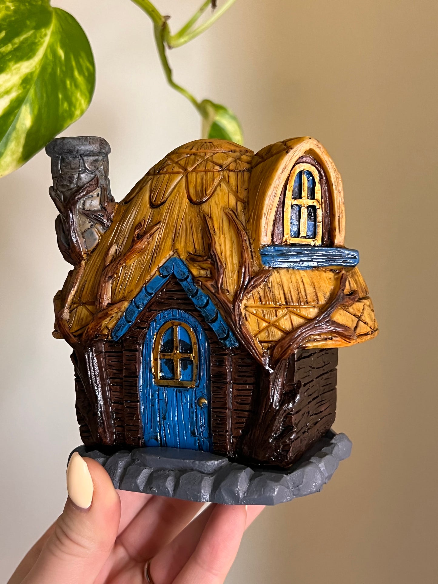 Buttercup Cozy Cottage Incense Burner
