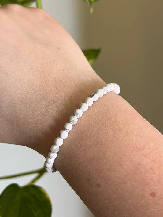 4mm White Howlite Bracelet