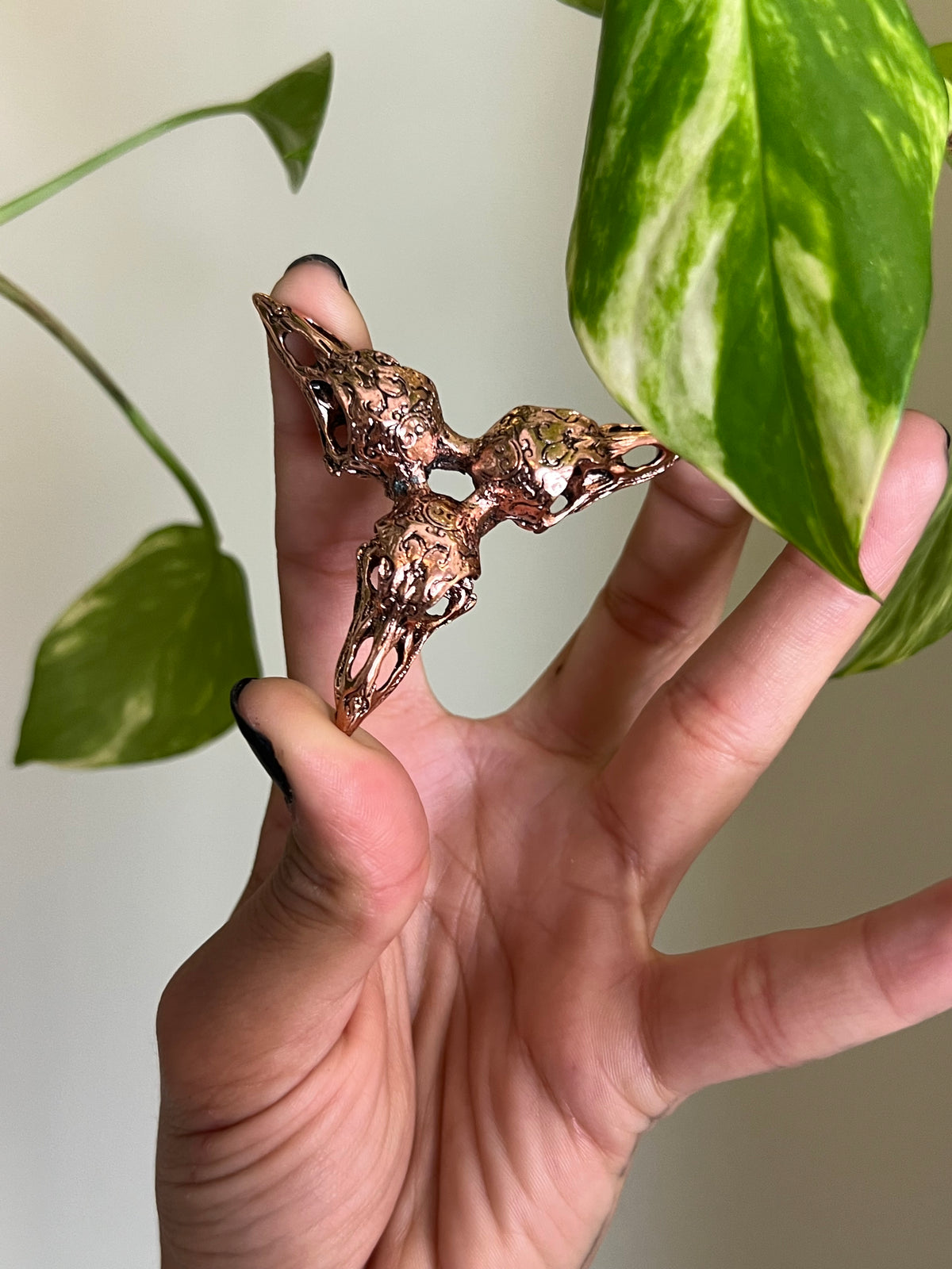 Rose Gold Triple Raven Sphere Stand