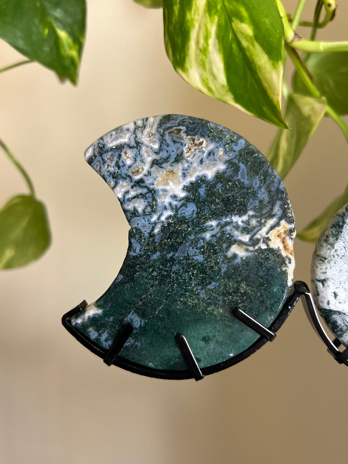 Druzy Moss Agate Triple Moon Stand - N