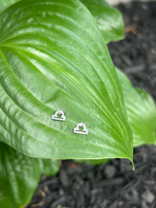 Libra Silver Zodiac Sign Studs ♎️