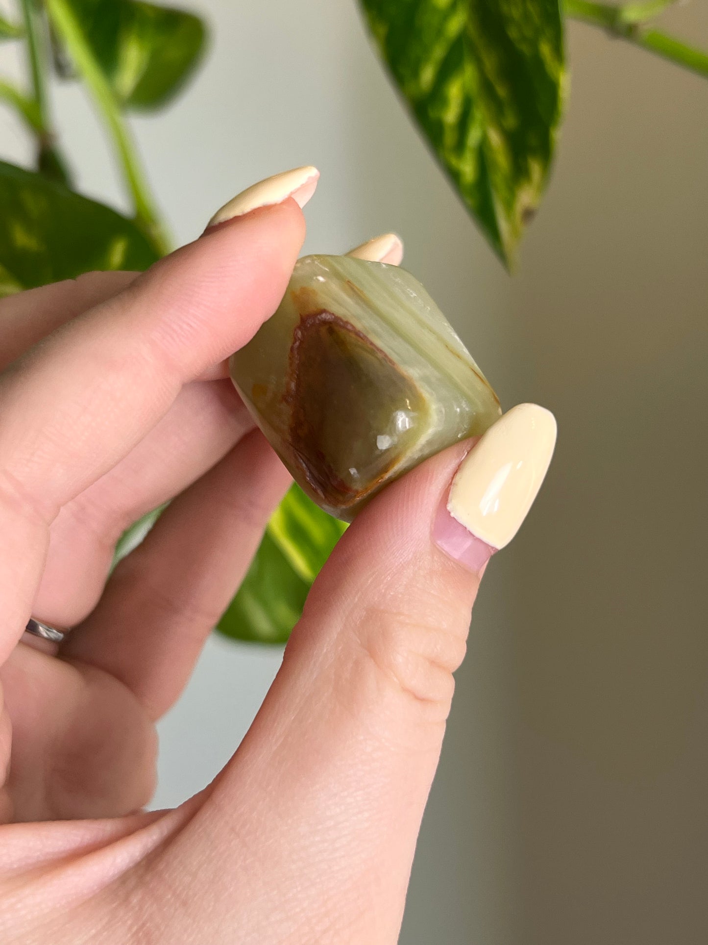 Green Banded Onyx Tumbled