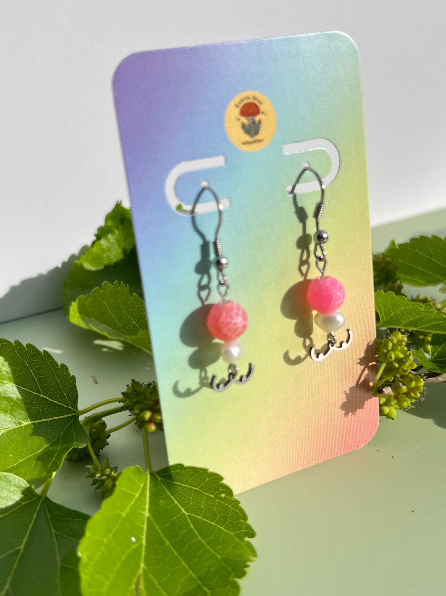 Pink Crackle Agate and Freshwater Pearl 🍈🍈 Earrings