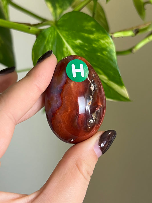 Carnelian Small Palm Stone - H