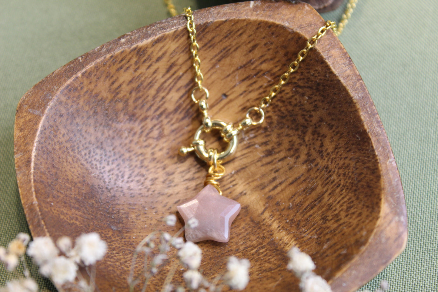 Peach Moonstone Faceted Star Gold Necklace