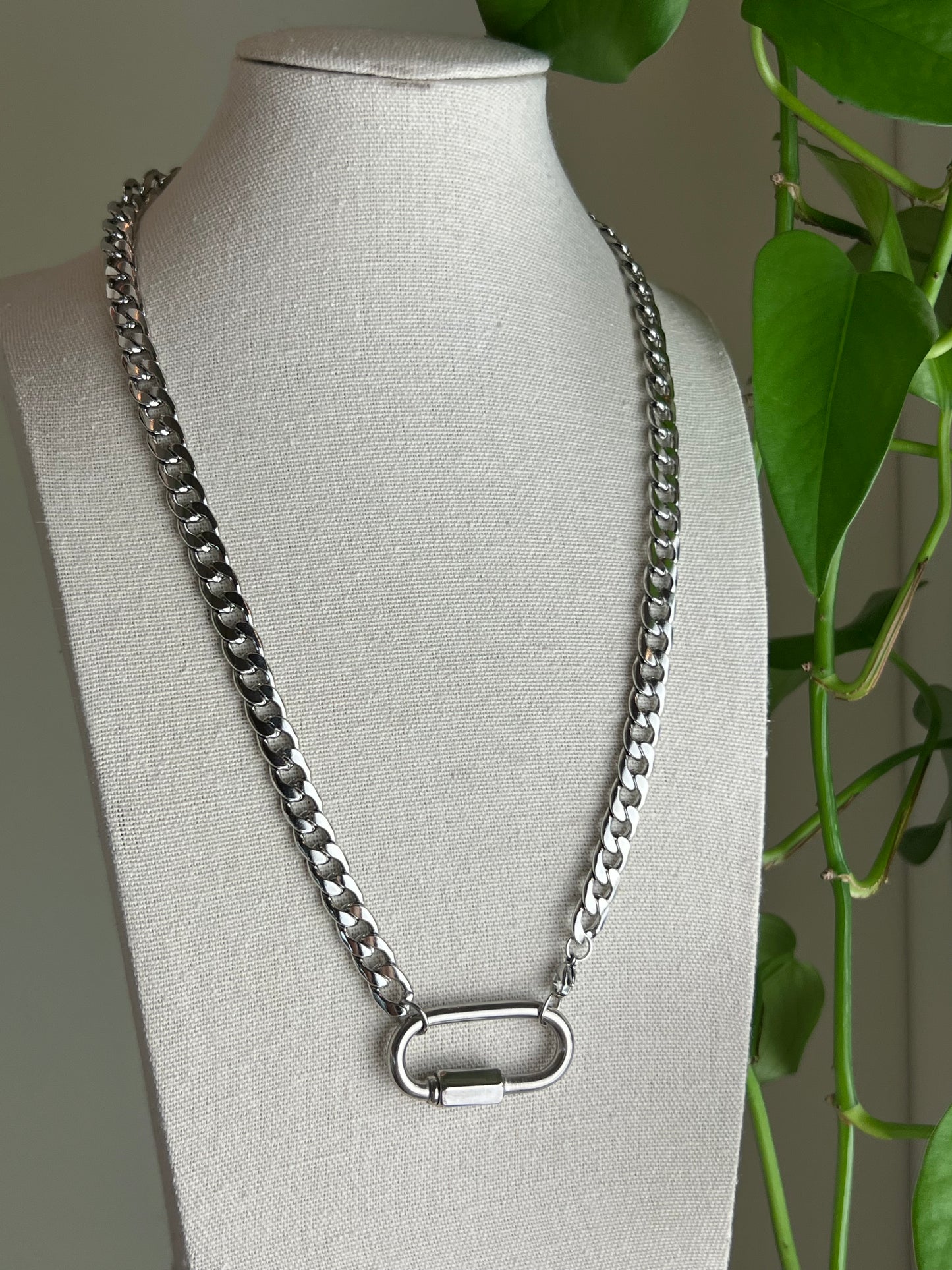 Carabiner Thick Chain Necklace