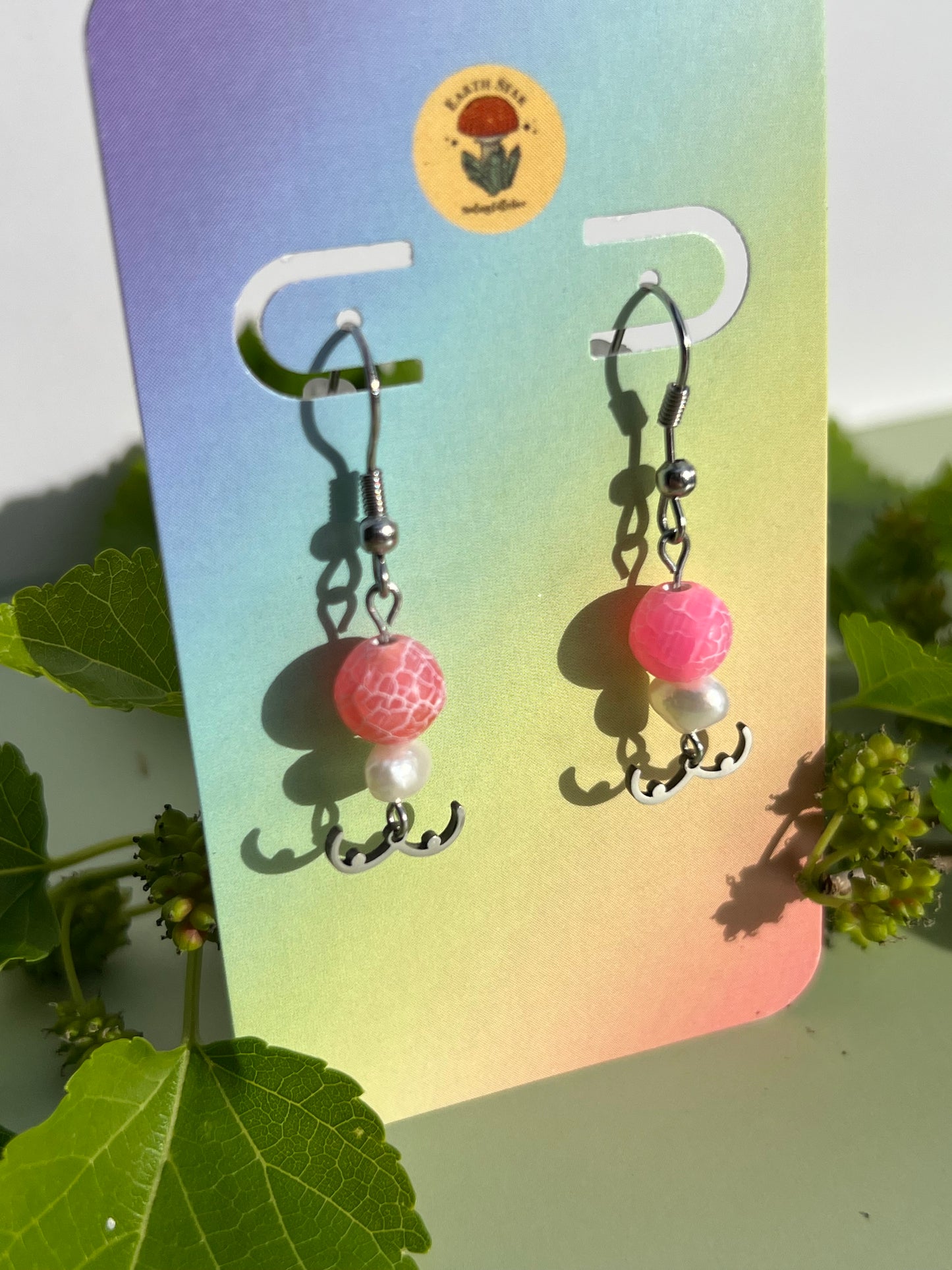 Pink Crackle Agate and Freshwater Pearl 🍈🍈 Earrings