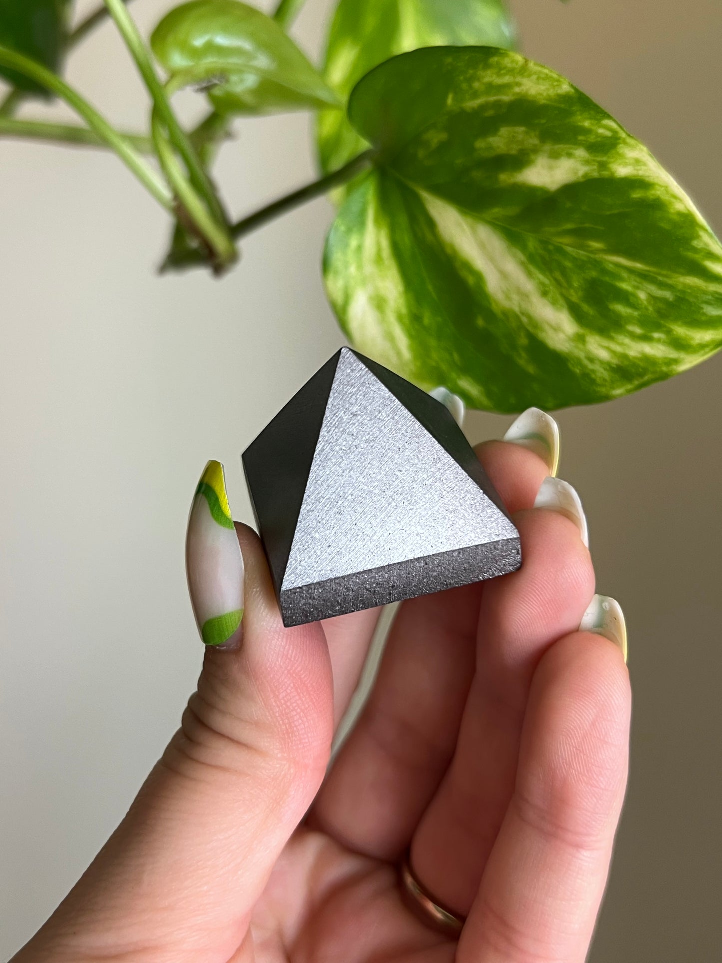 Terahertz Small Pyramid