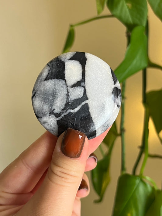 Shell Jasper Medium Flat Stone