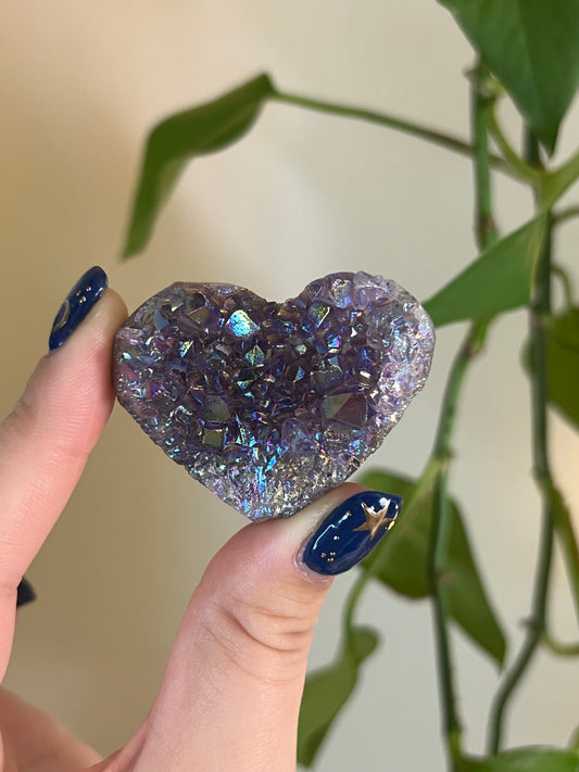 Aura Amethyst Heart - Intuitively Chosen